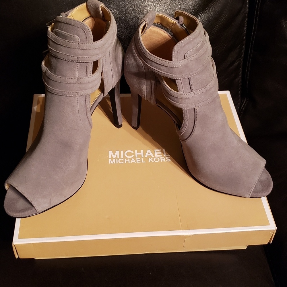 Brand New Michael Kors Blaze Peeptoe Booties- 10